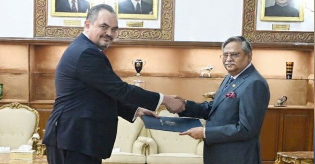 রাষ্ট্রপতির কাছে নতুন মা‌র্কিন রাষ্ট্রদূতের পরিচয়পত্র পেশ