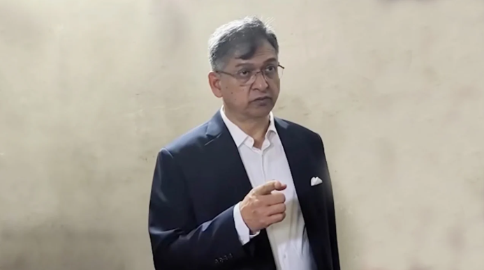 থানা দালালমুক্ত করার নির্দেশ স্বরাষ্ট্রমন্ত্রীর