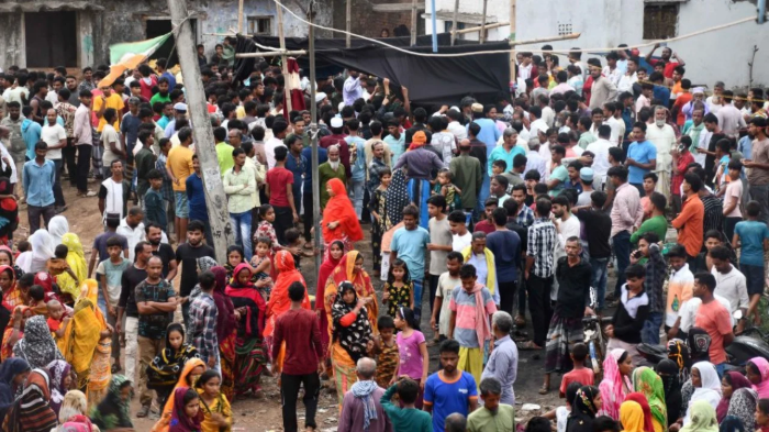 পশ্চিমবঙ্গে মুসলিম ফেরিওয়ালাকে কুপিয়ে হত্যা