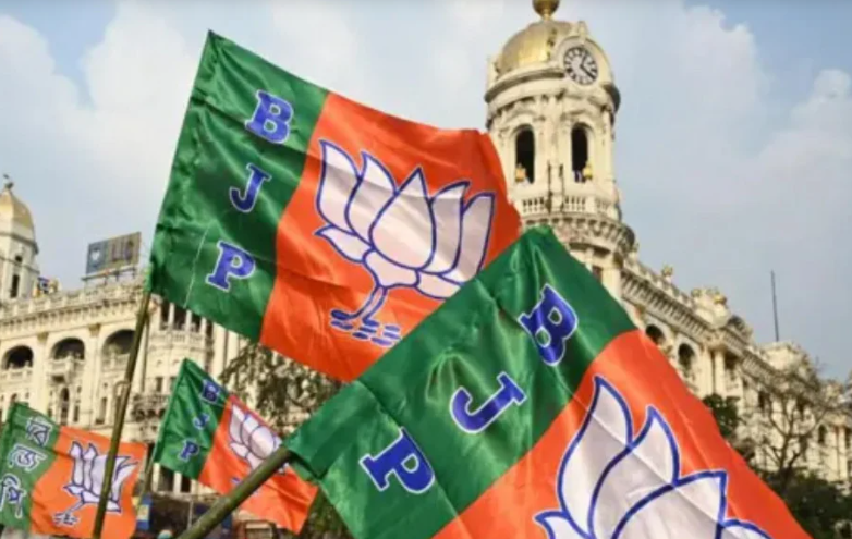 পশ্চিমবঙ্গের মন্ত্রীদের দপ্তর বন্টন