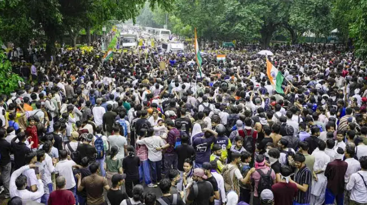 শুক্রবার ভারতজুড়ে বিক্ষোভের ডাক ককরোচ পার্টির
