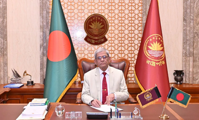 বঙ্গভবনে নতুন রাষ্ট্রপতির কার্যক্রম শুরু