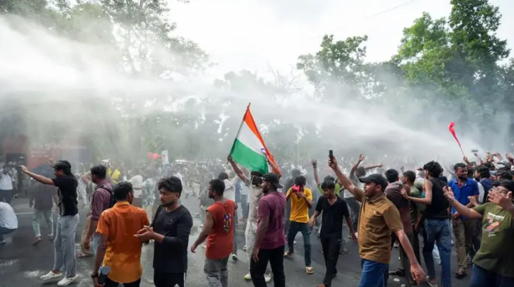 এবার বিহারের শিক্ষামন্ত্রীর পদত্যাগের দাবিতে বিক্ষোভে নামছে শিক্ষার্থীরা