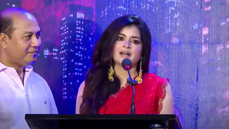 বাংলাদেশে এসে মধুমিতা : আপনাদের নিরাশ করব না