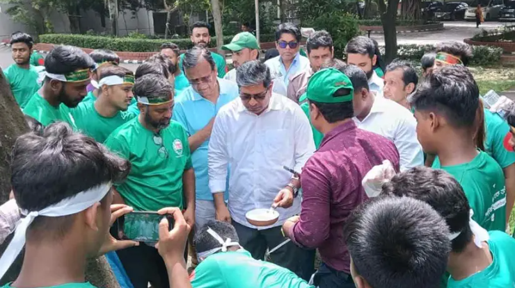 সারা বছর এডিস মশার প্রজননস্থল চিহ্নিত করে ধ্বংস করতে হবে