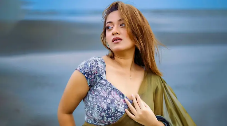 দীঘির কপাল খুলবে কবে?